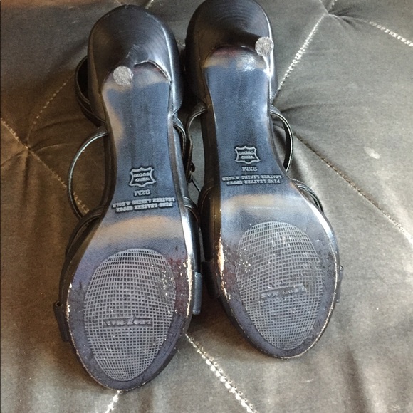 *Clear Out Sale* Studio Max Black High Heels - Picture 6 of 8